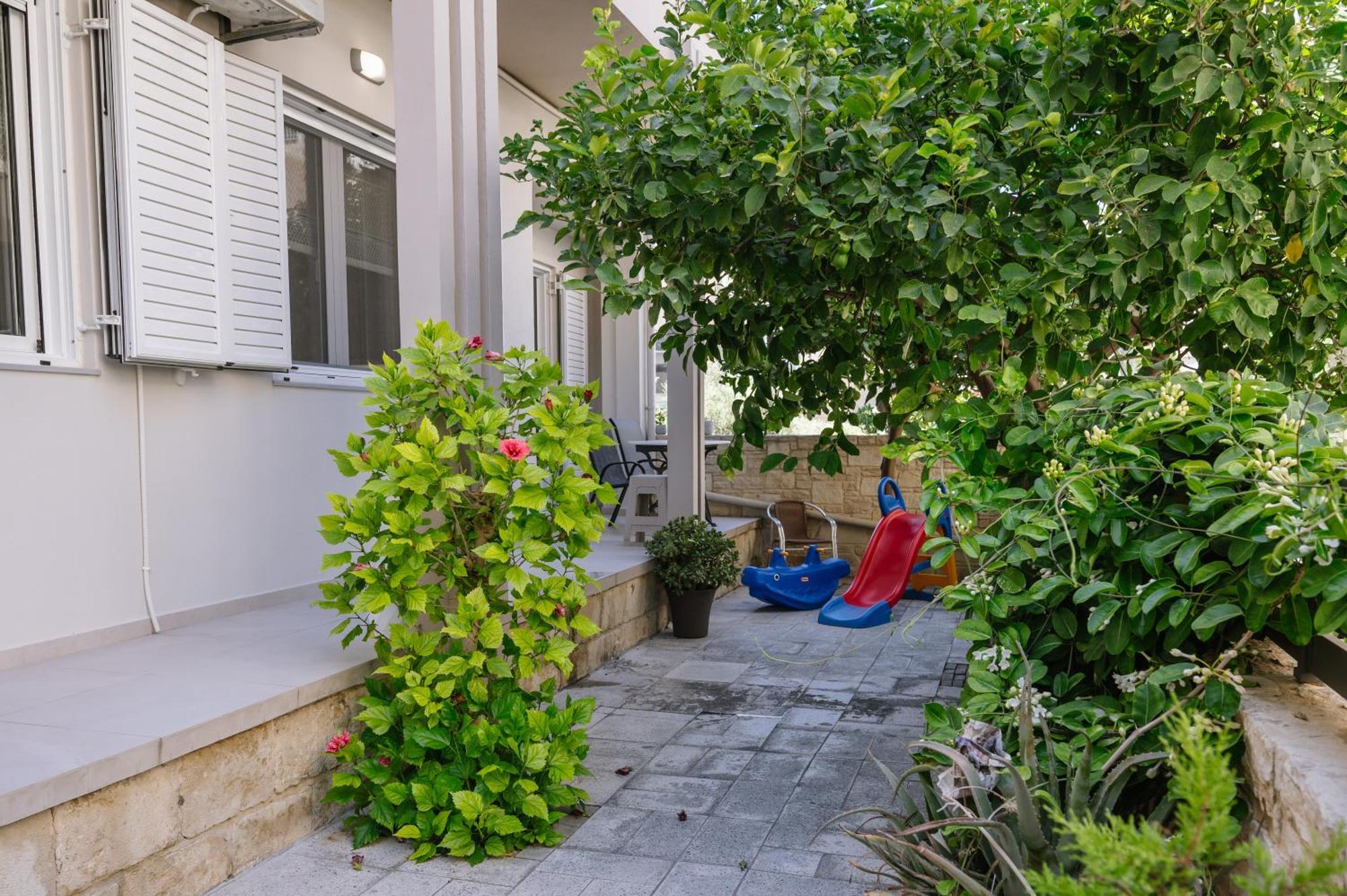 Brand New Family House Est. 2023 Lägenhet Heraklion Exteriör bild